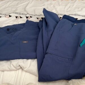 Figs Navy Scrub Top & Pants Set